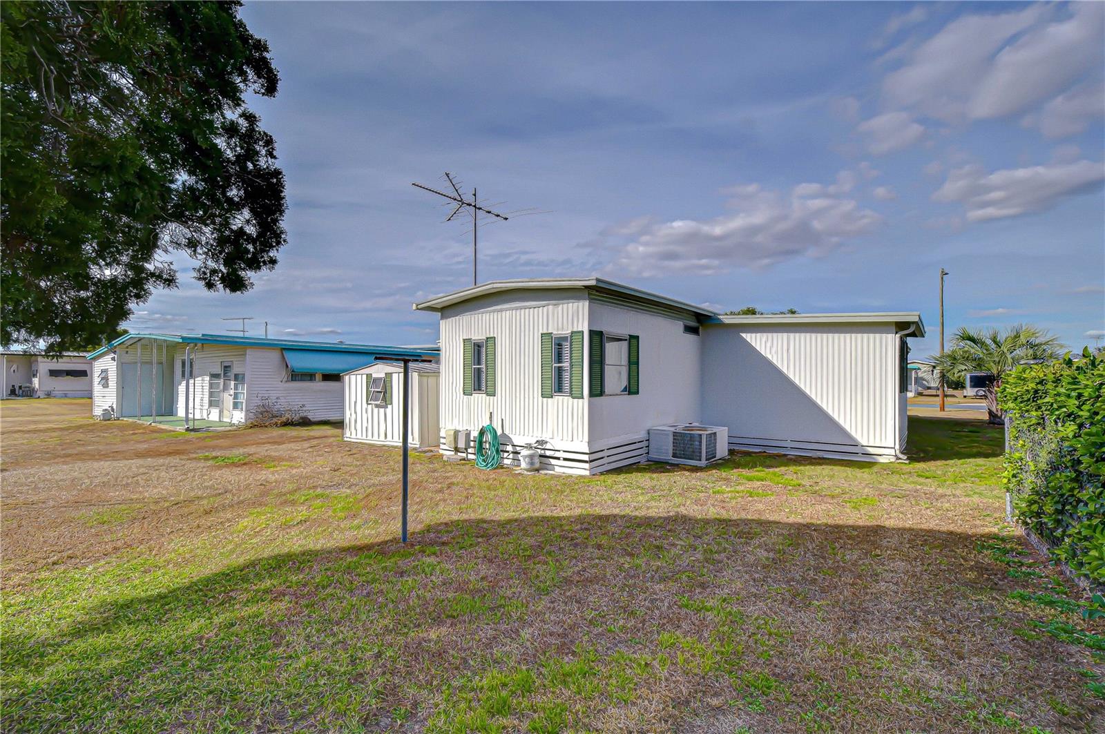 GEM ESTATES - Residential