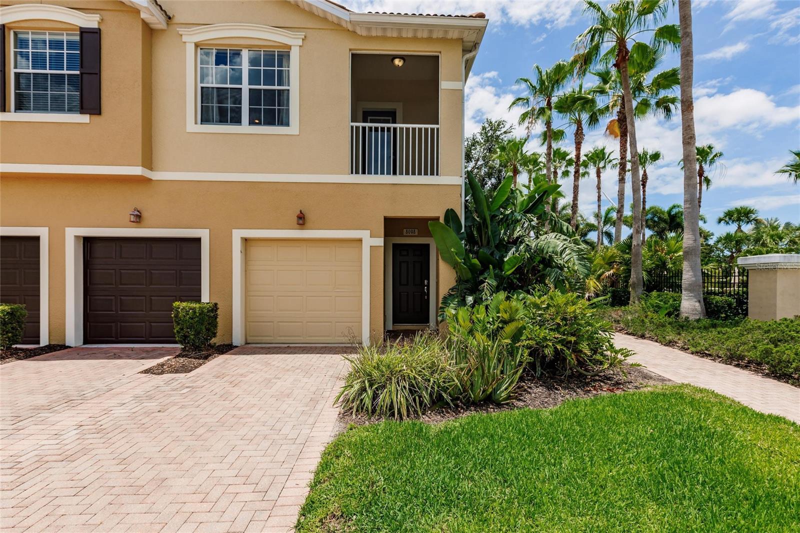 8098 MOONSTONE DRIVE 17-203