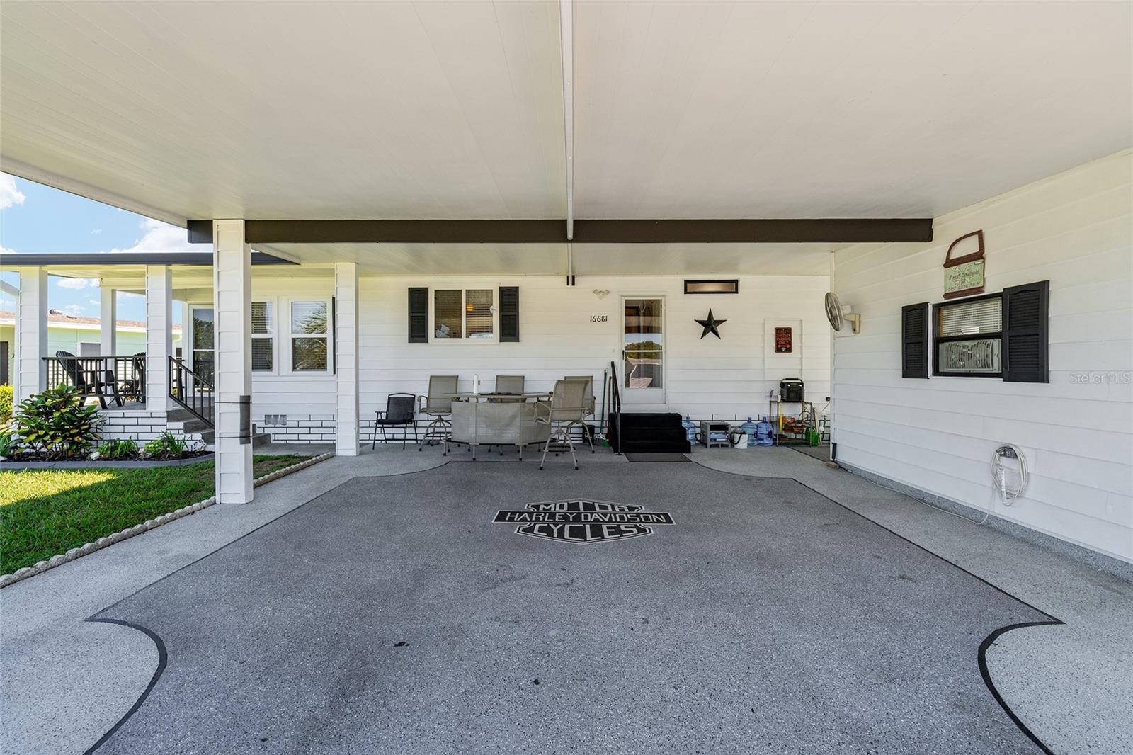 HILLTOP ESTATES - Residential