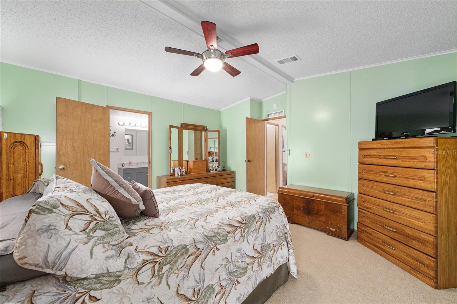 HILLTOP ESTATES - Residential