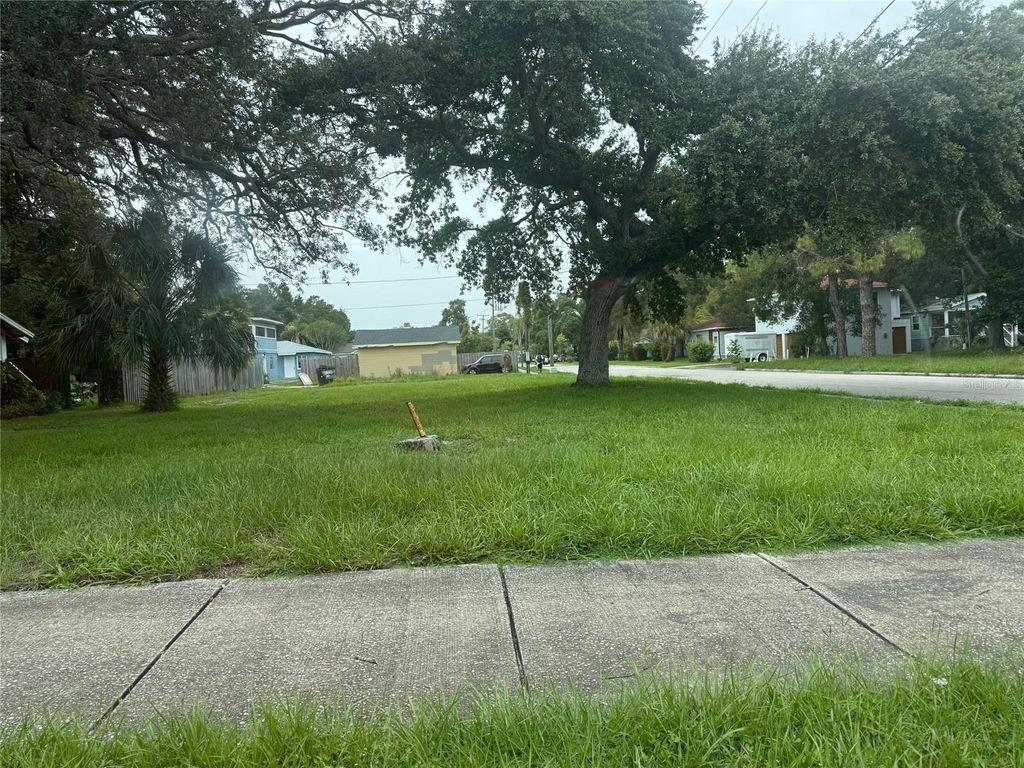 Photo of 801 21st Avenue S, St Petersburg, FL 33705 (MLS # TB8436367)