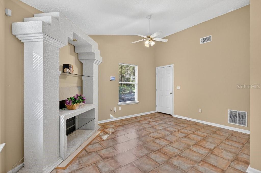 SUNNYSIDE PARK - Residential