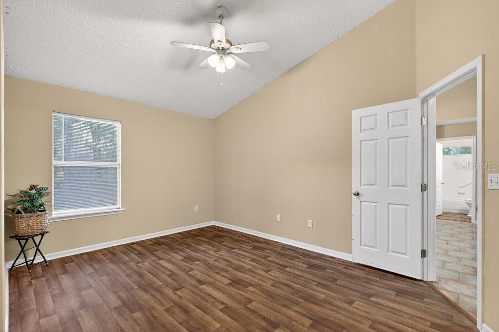 SUNNYSIDE PARK - Residential