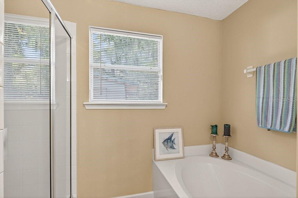 SUNNYSIDE PARK - Residential