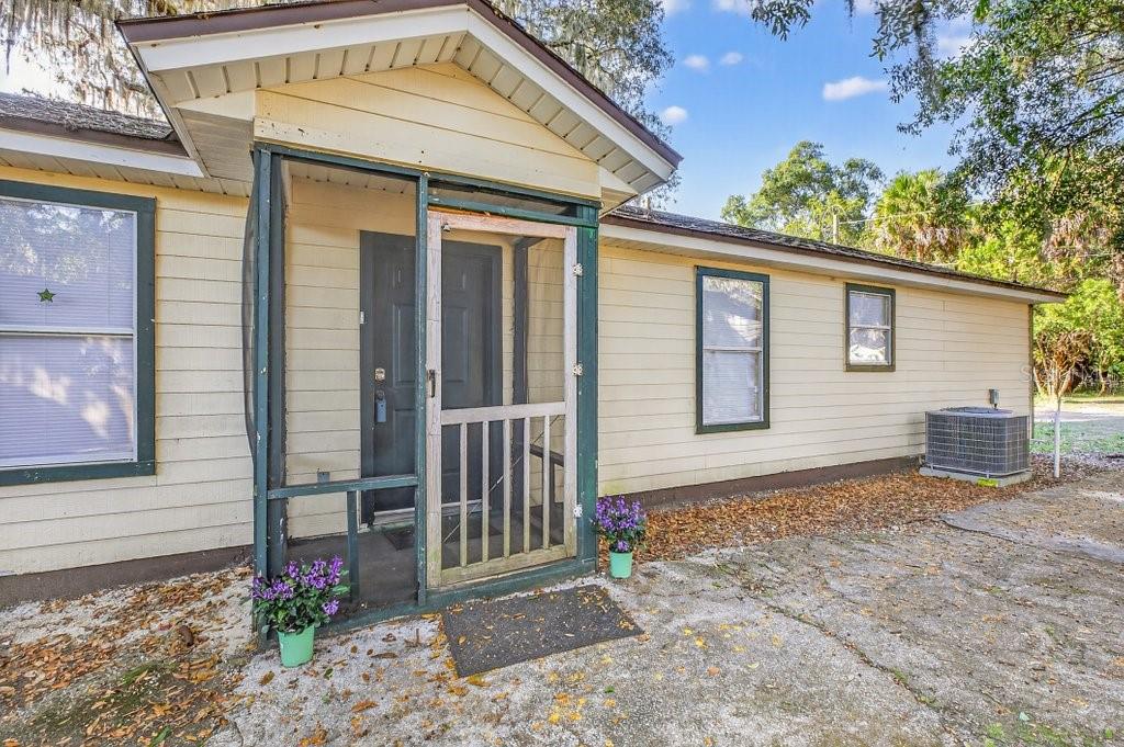 SUNNYSIDE PARK - Residential