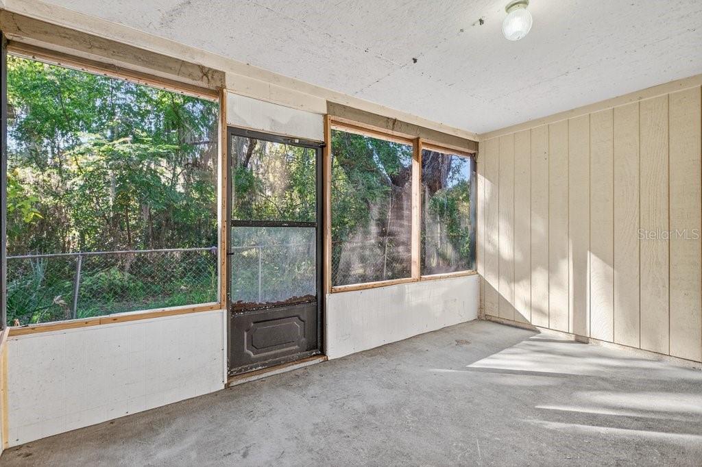 SUNNYSIDE PARK - Residential