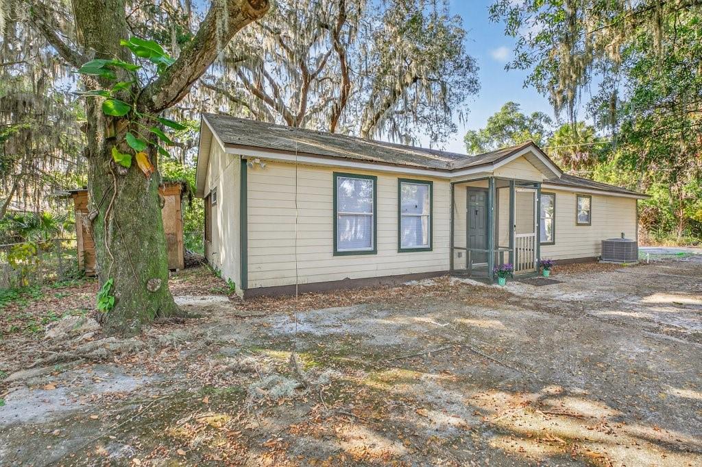 SUNNYSIDE PARK - Residential