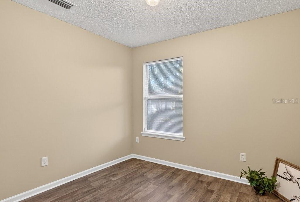 SUNNYSIDE PARK - Residential