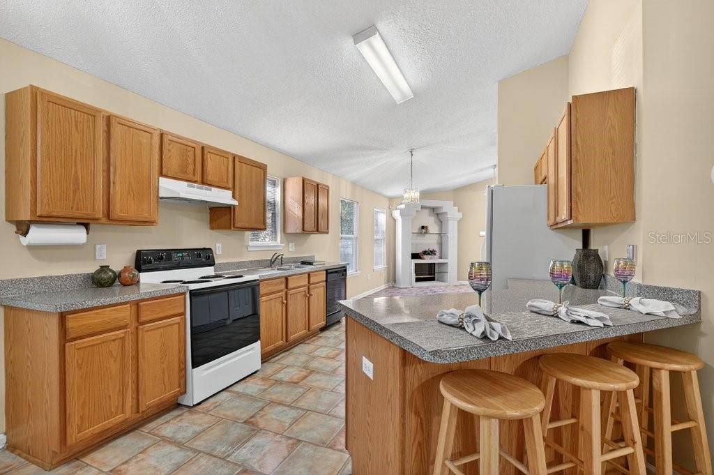 SUNNYSIDE PARK - Residential