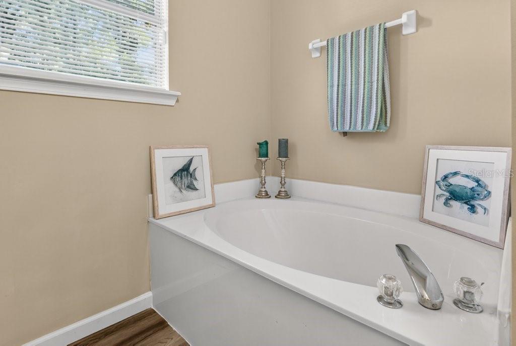 SUNNYSIDE PARK - Residential