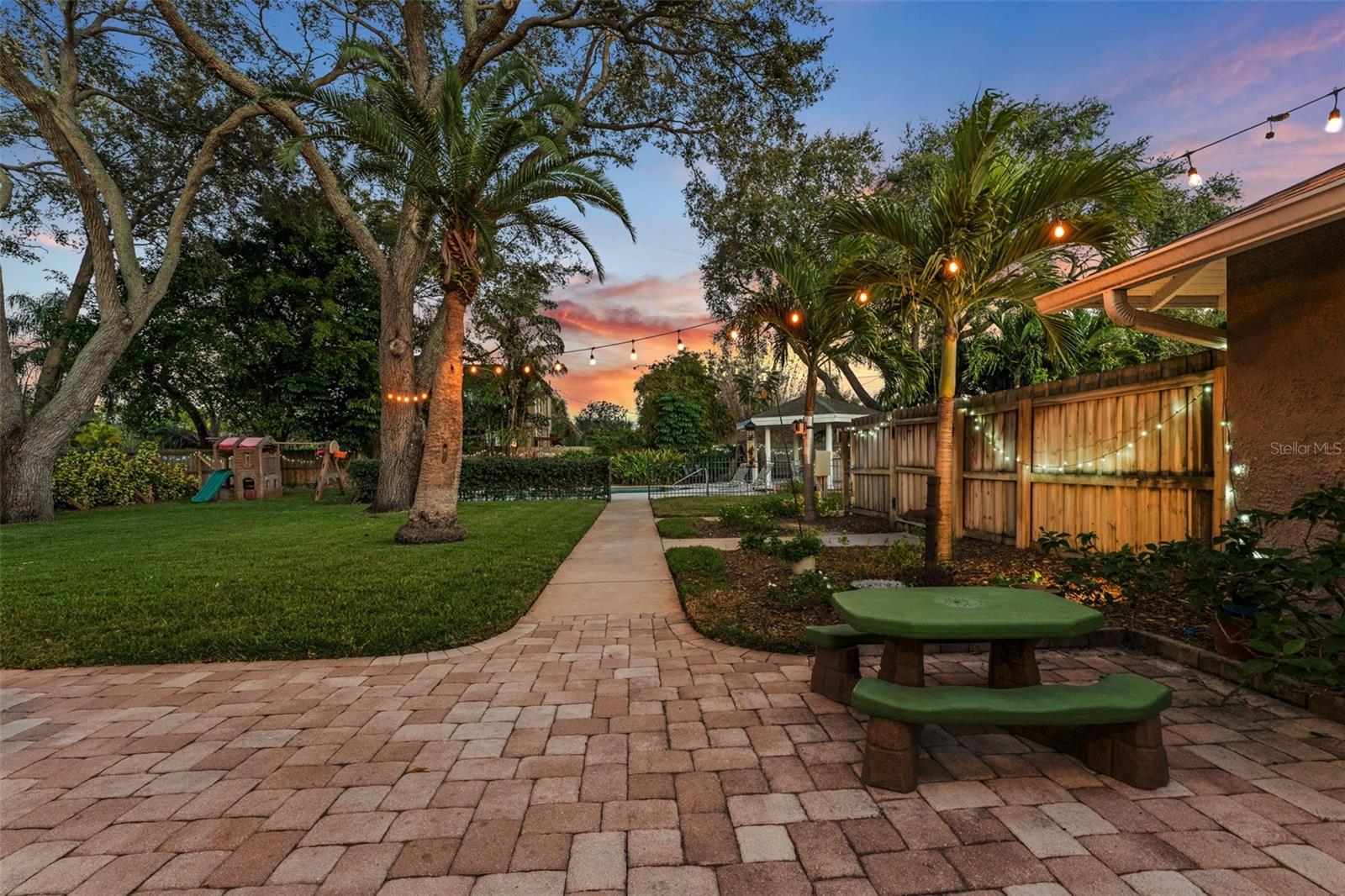 DAVISTA, REV MAP OF - Residential