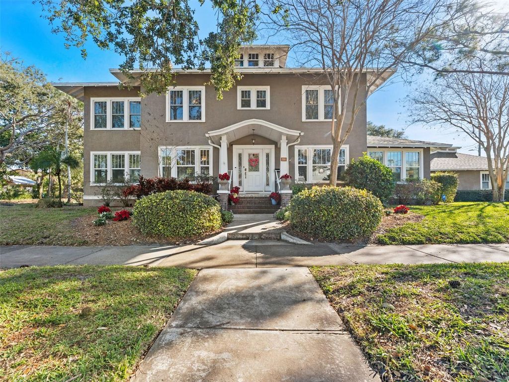 Photo of 231 72nd Street N, St Petersburg, FL 33710 (MLS # TB8467954)