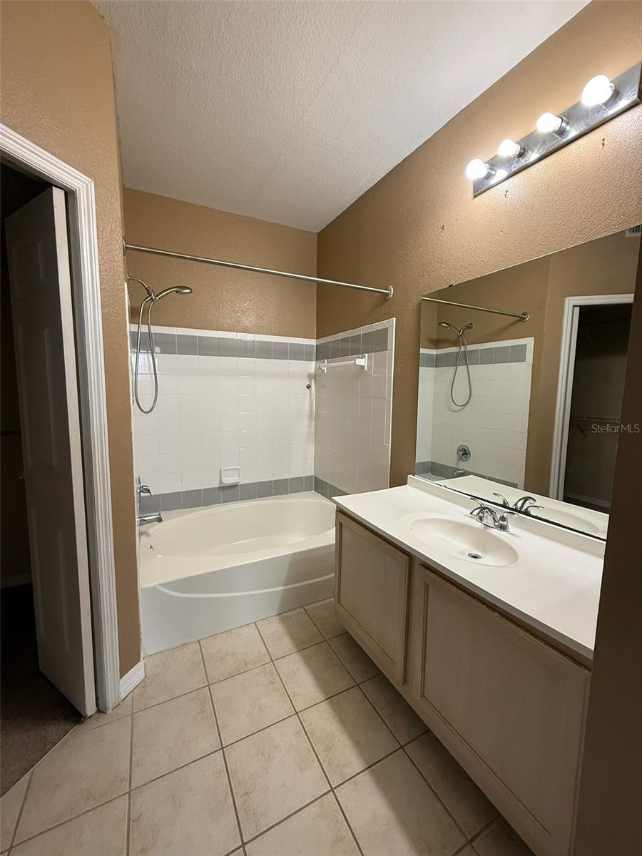 HAMPTONS/METROWEST - Residential