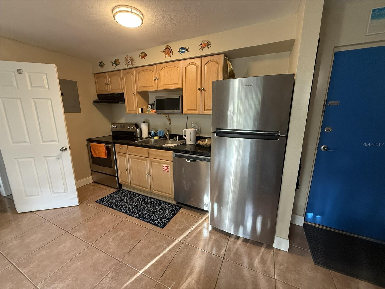 4215 E BAY DRIVE 1702B