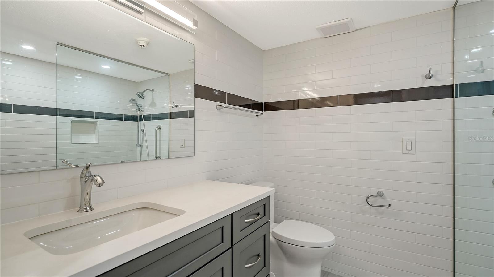 BURNS COURT ENCLAVE - Residential