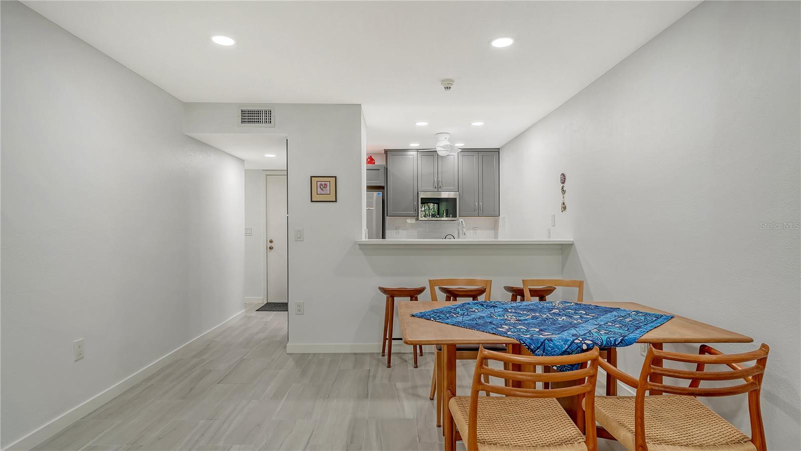 BURNS COURT ENCLAVE - Residential