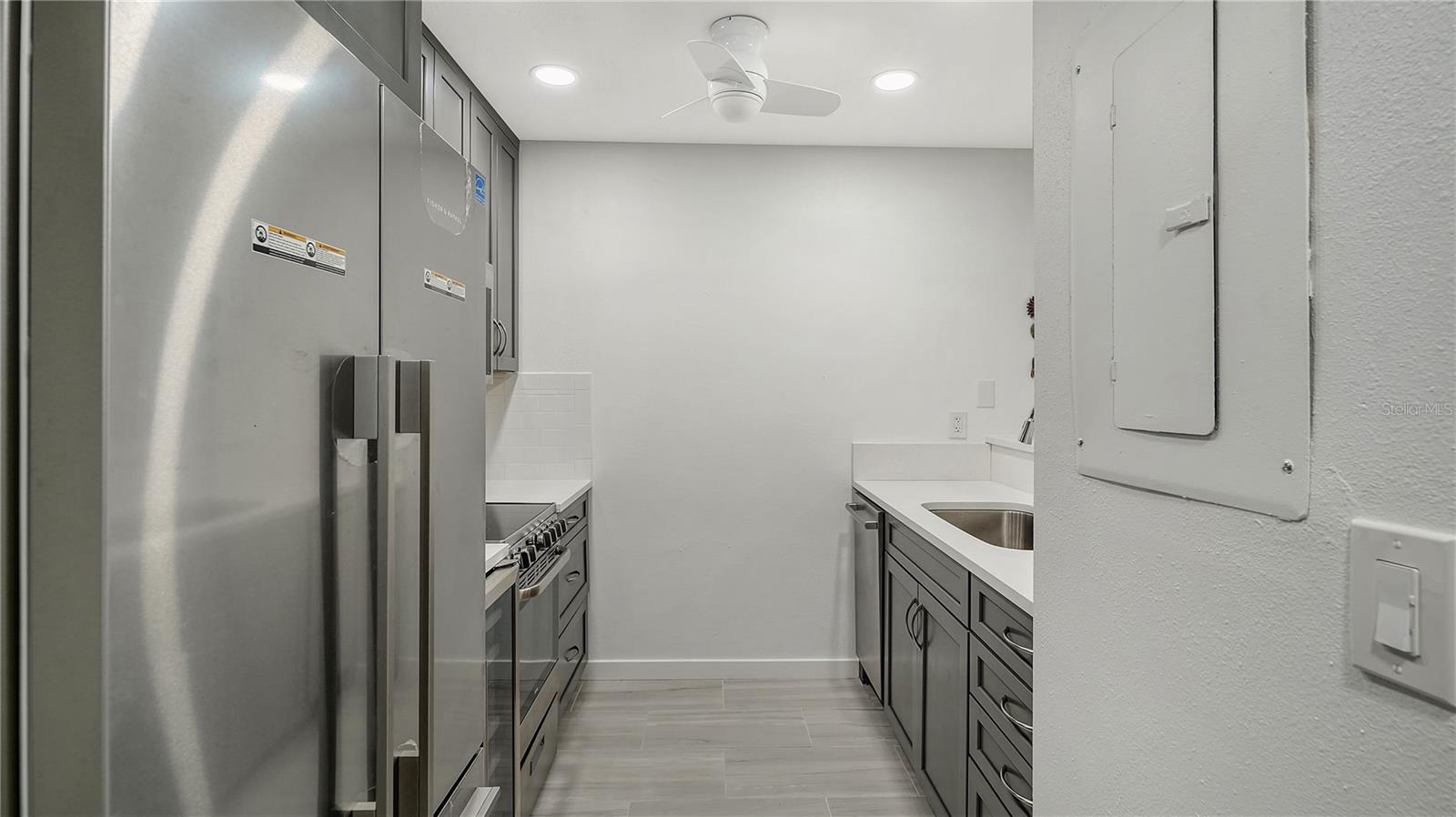 BURNS COURT ENCLAVE - Residential