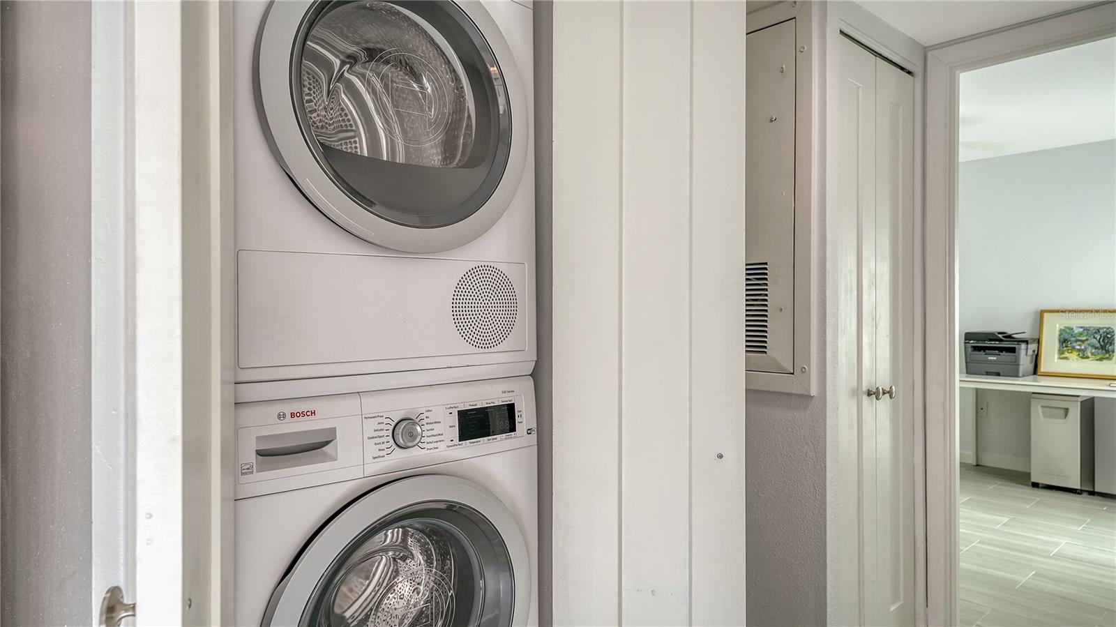 BURNS COURT ENCLAVE - Residential