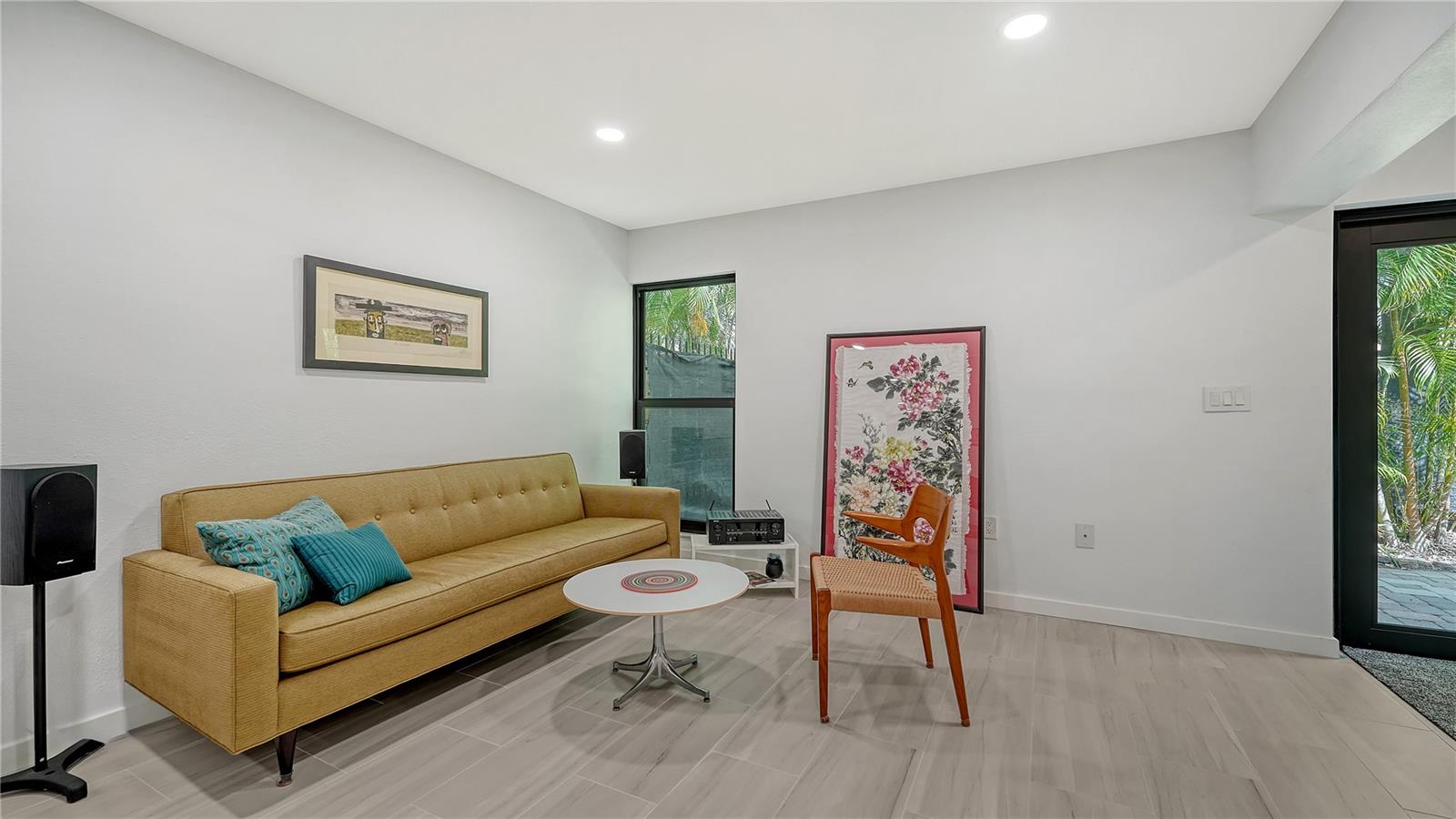 BURNS COURT ENCLAVE - Residential