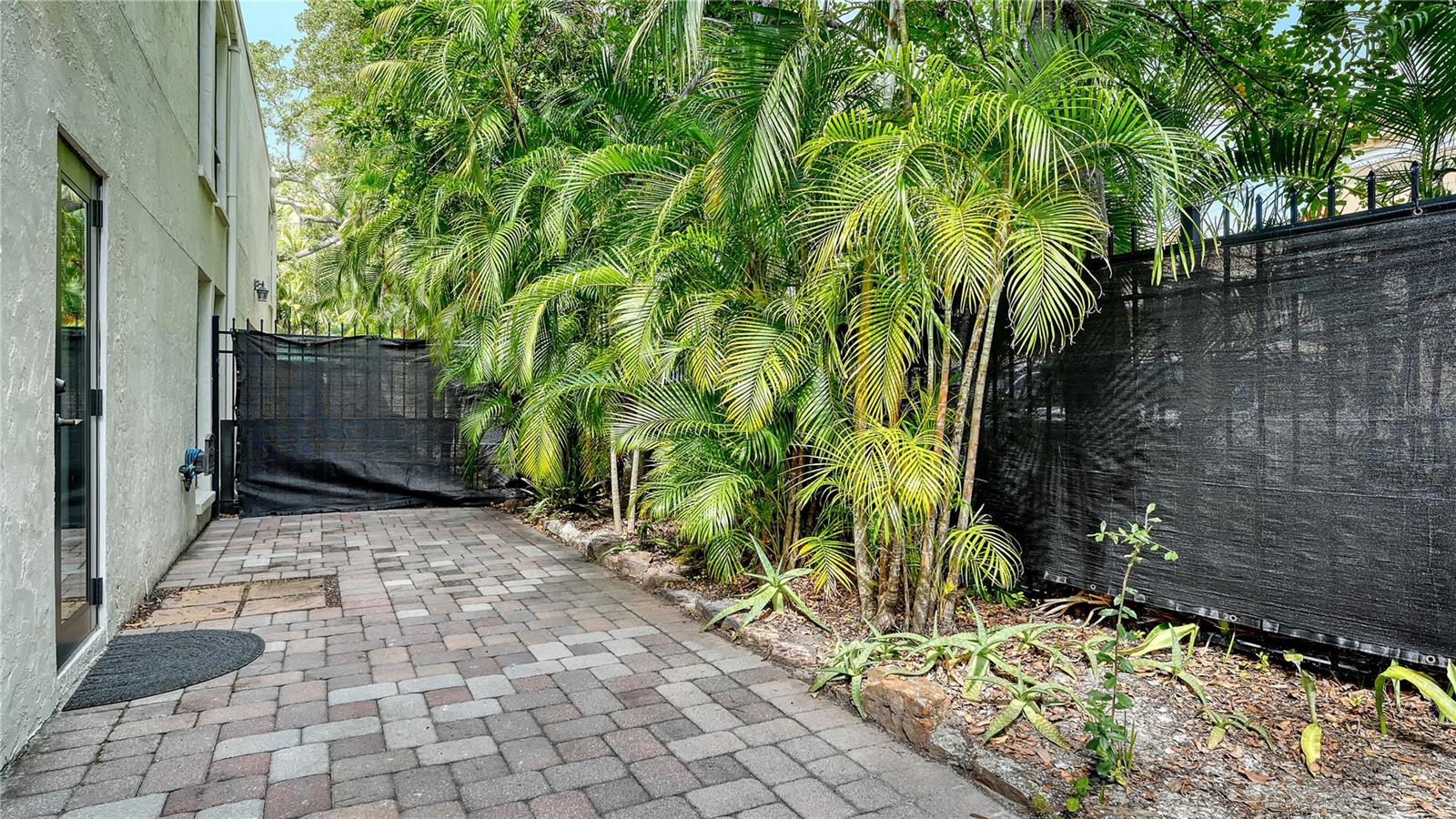 BURNS COURT ENCLAVE - Residential