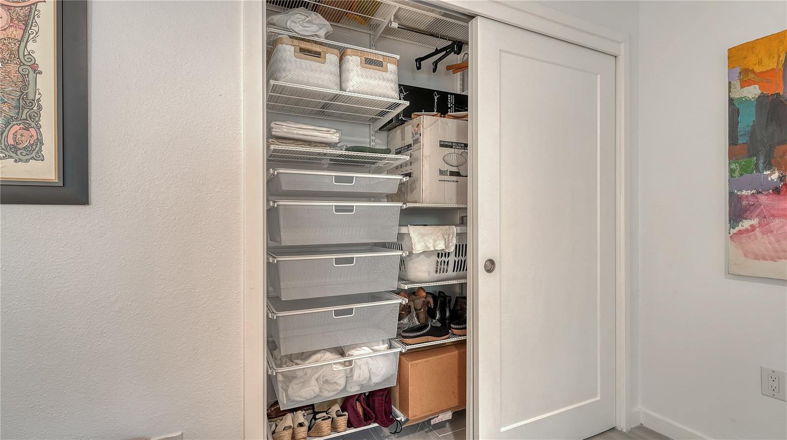 BURNS COURT ENCLAVE - Residential