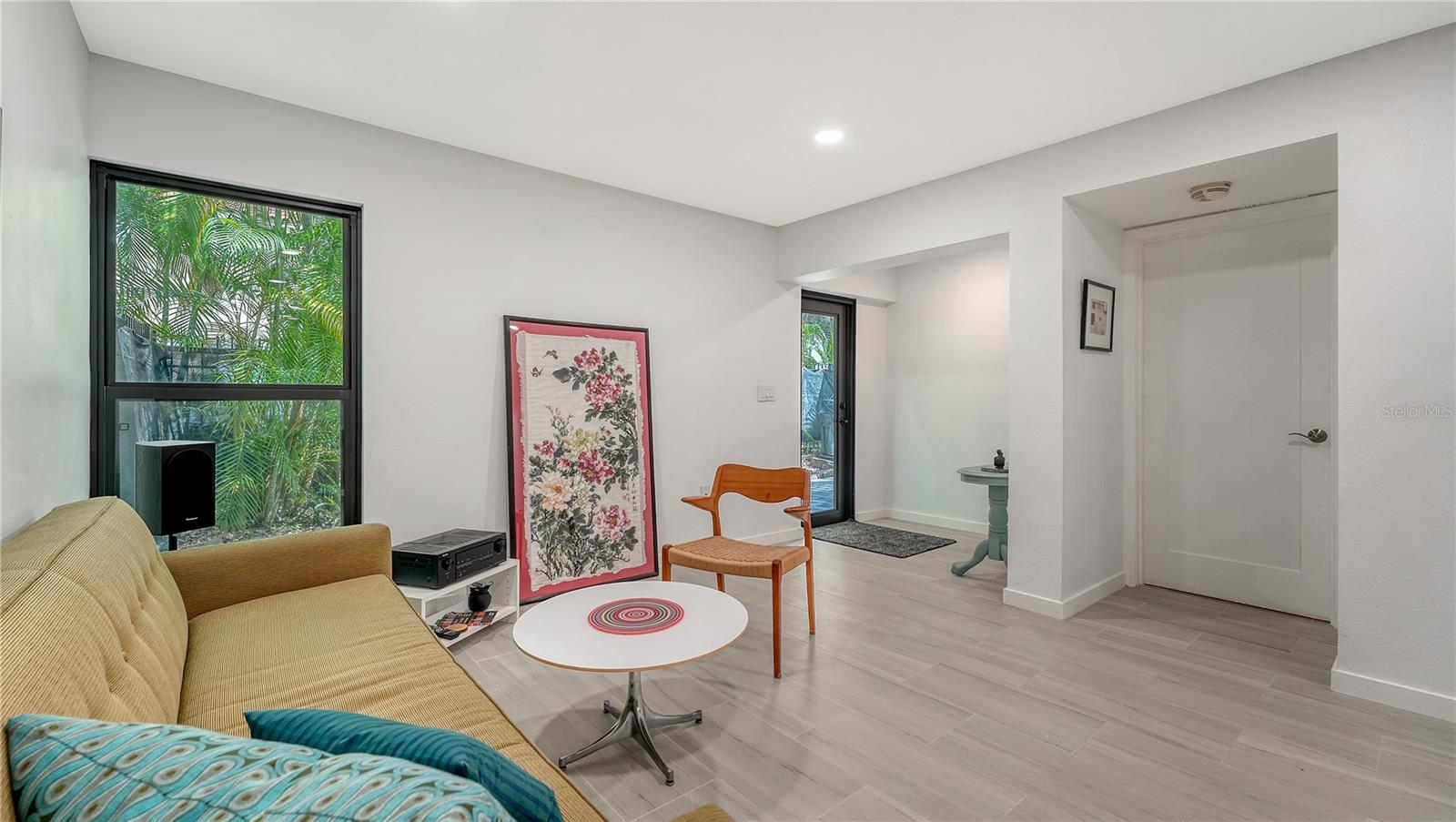 BURNS COURT ENCLAVE - Residential