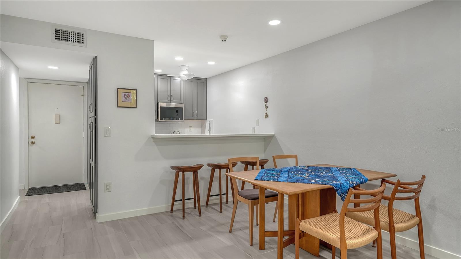 BURNS COURT ENCLAVE - Residential