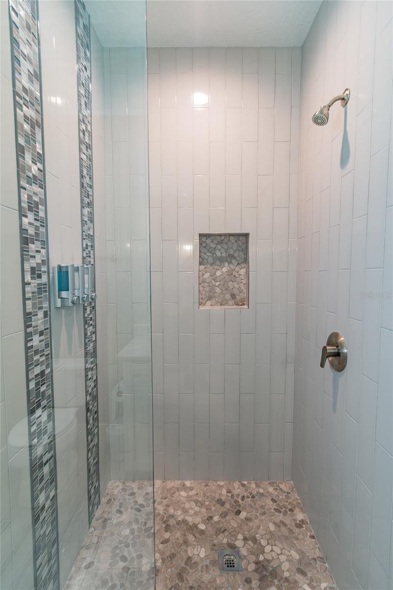 PALMA SOLA PARK - Residential