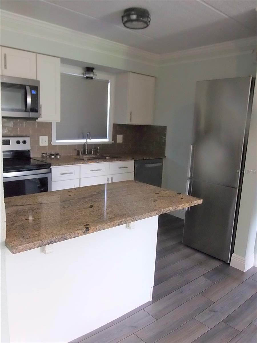 MT DORA COMMONS - Residential Lease