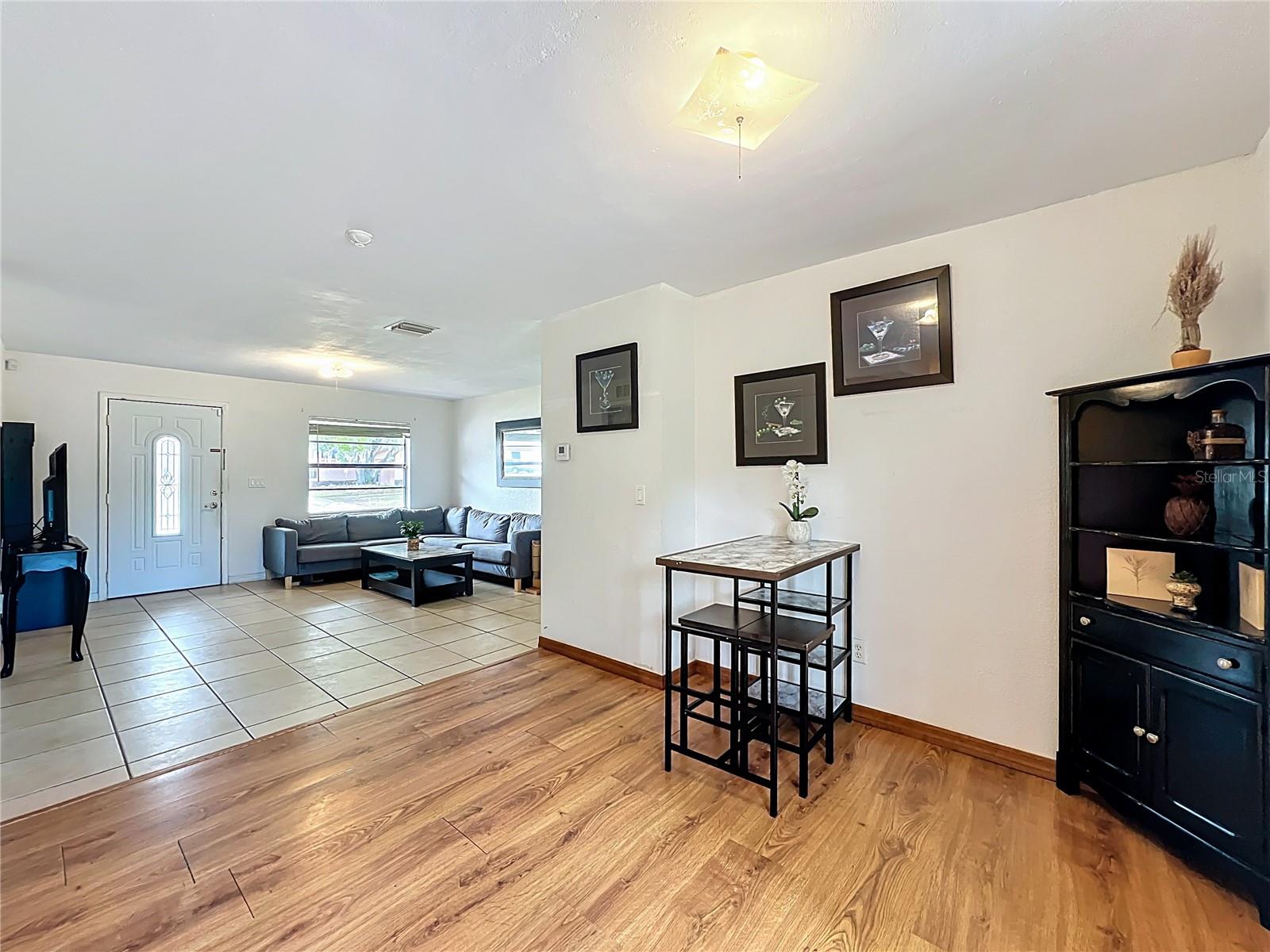 ACADEMY MANOR UNIT 02 - Residential