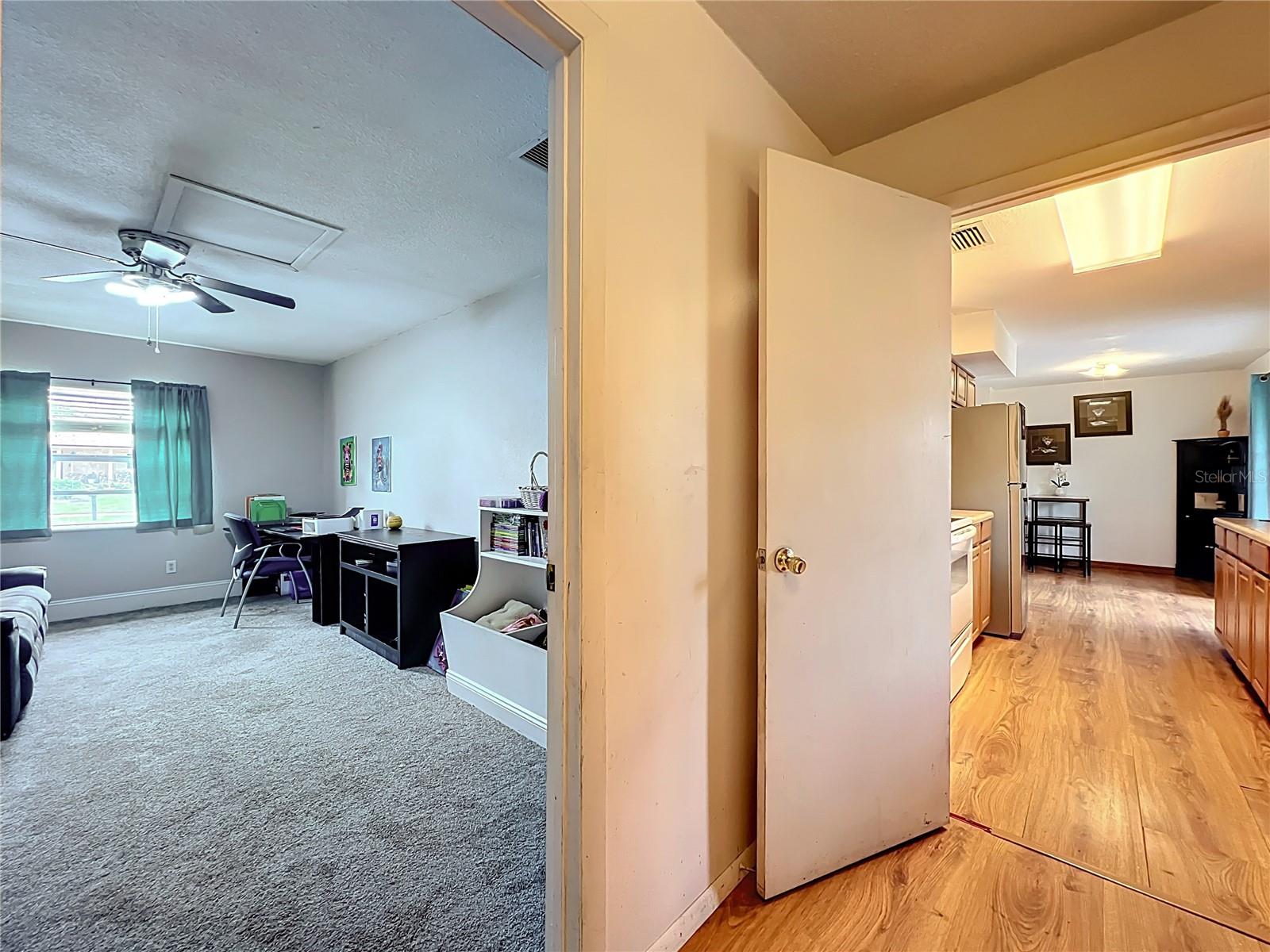 ACADEMY MANOR UNIT 02 - Residential