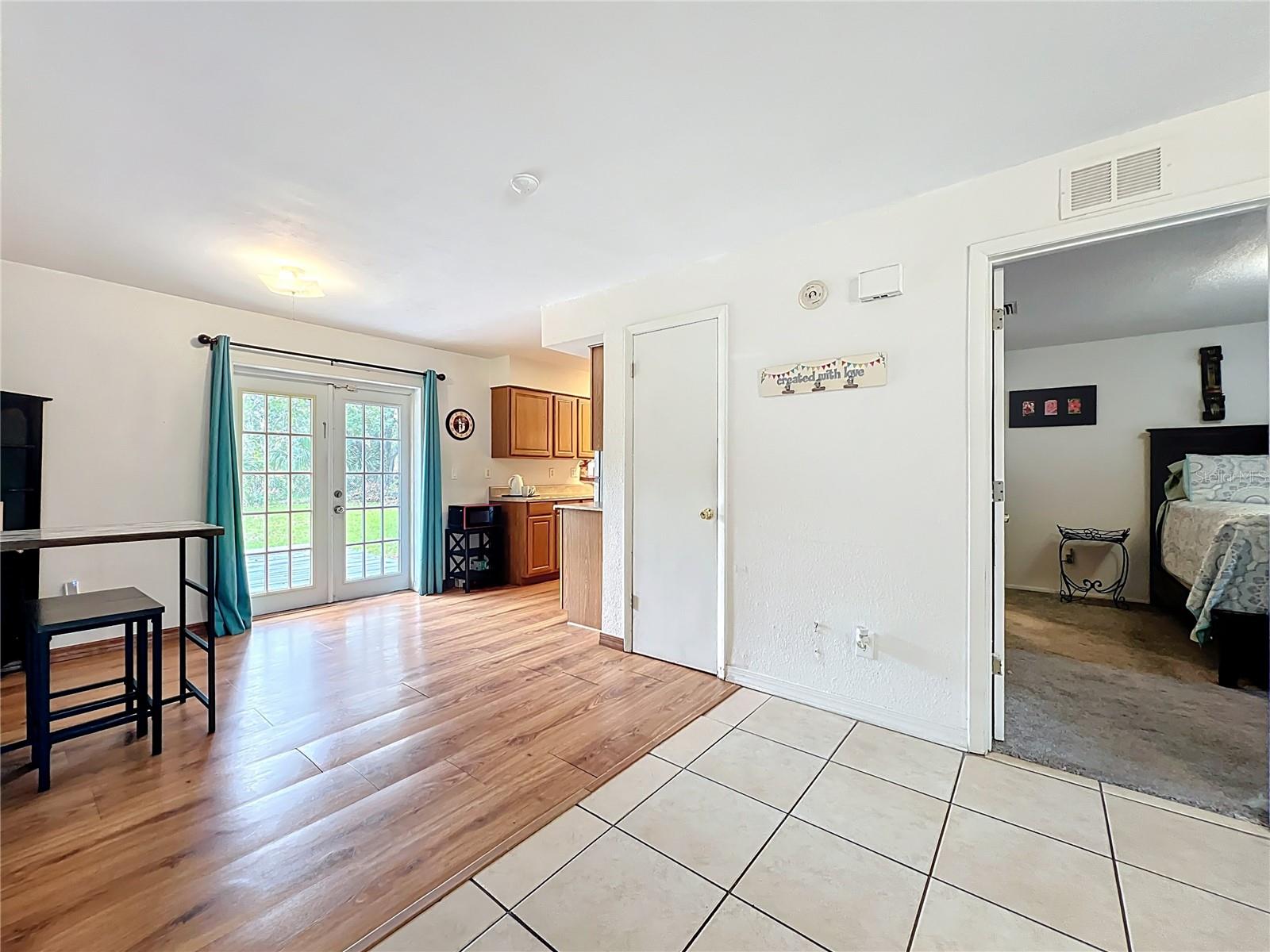 ACADEMY MANOR UNIT 02 - Residential