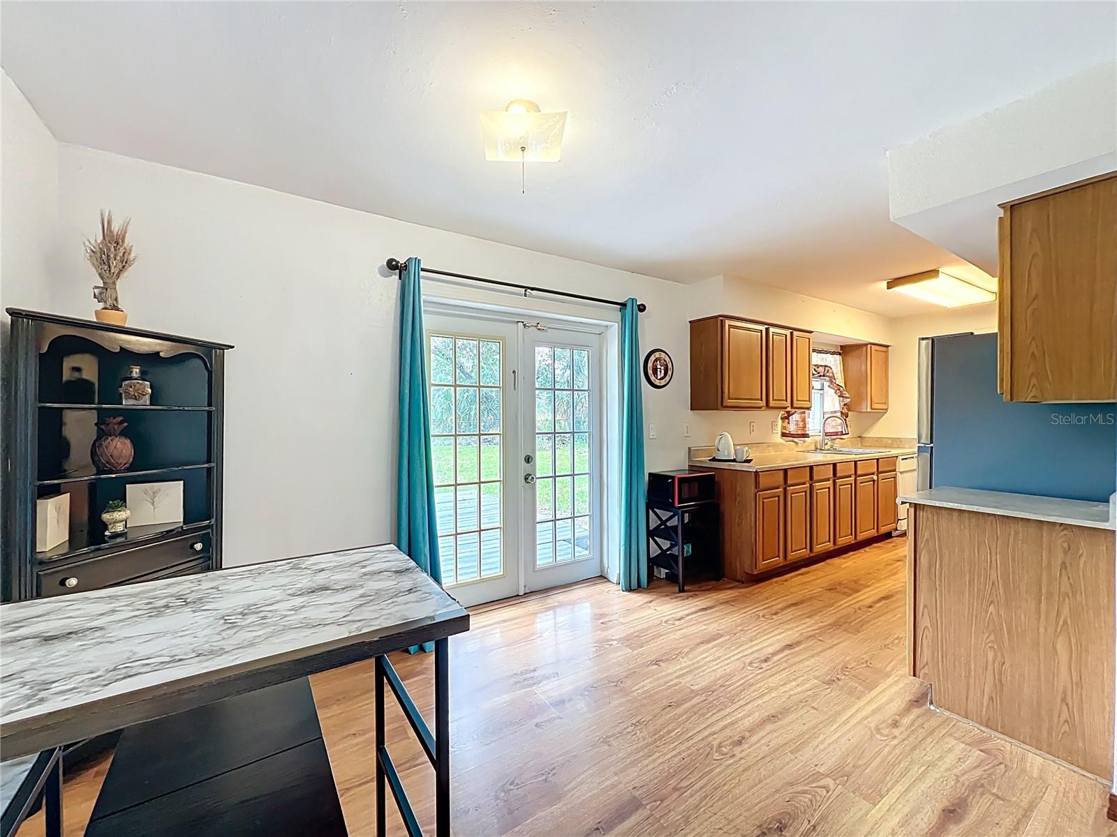 ACADEMY MANOR UNIT 02 - Residential