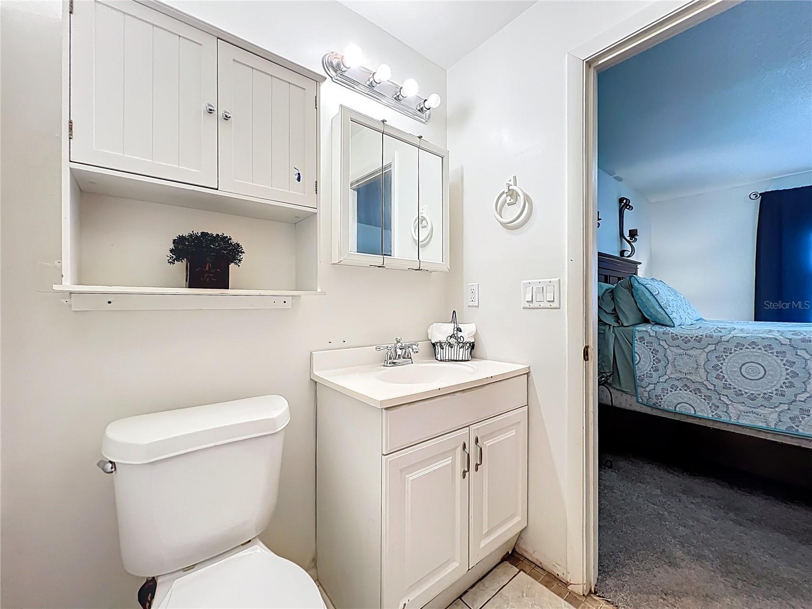 ACADEMY MANOR UNIT 02 - Residential