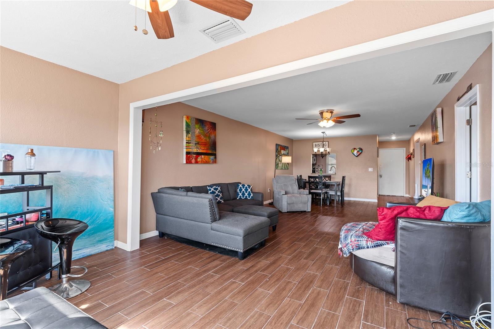 IMPERIAL PARK CONDO - Residential