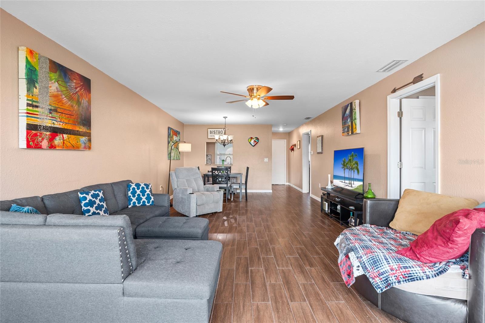 IMPERIAL PARK CONDO - Residential