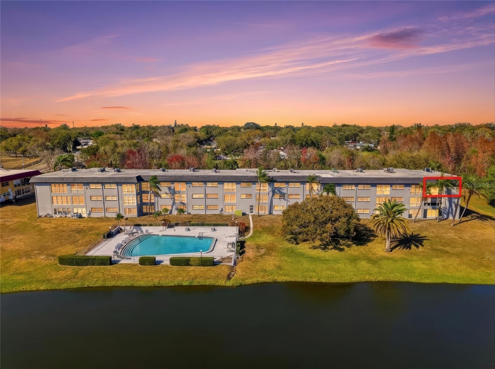 IMPERIAL PARK CONDO - Residential