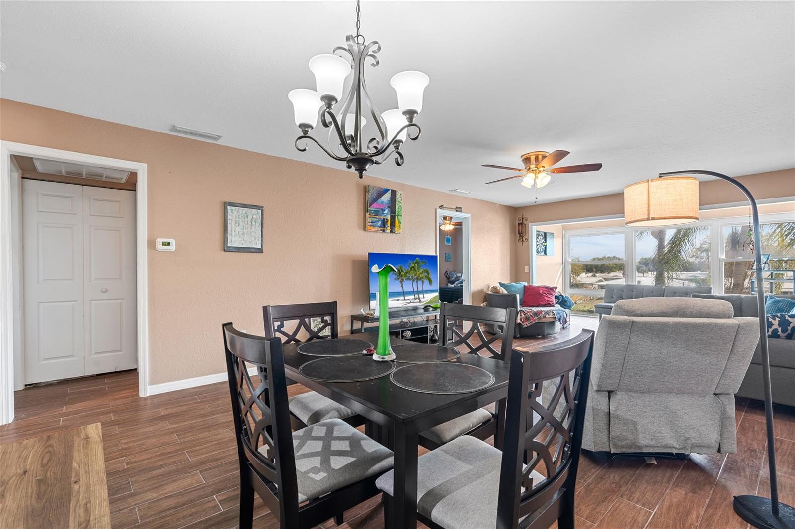 IMPERIAL PARK CONDO - Residential