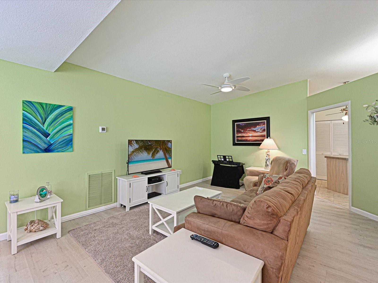 GARDEN LAKES VILLAS SEC 1 - Residential