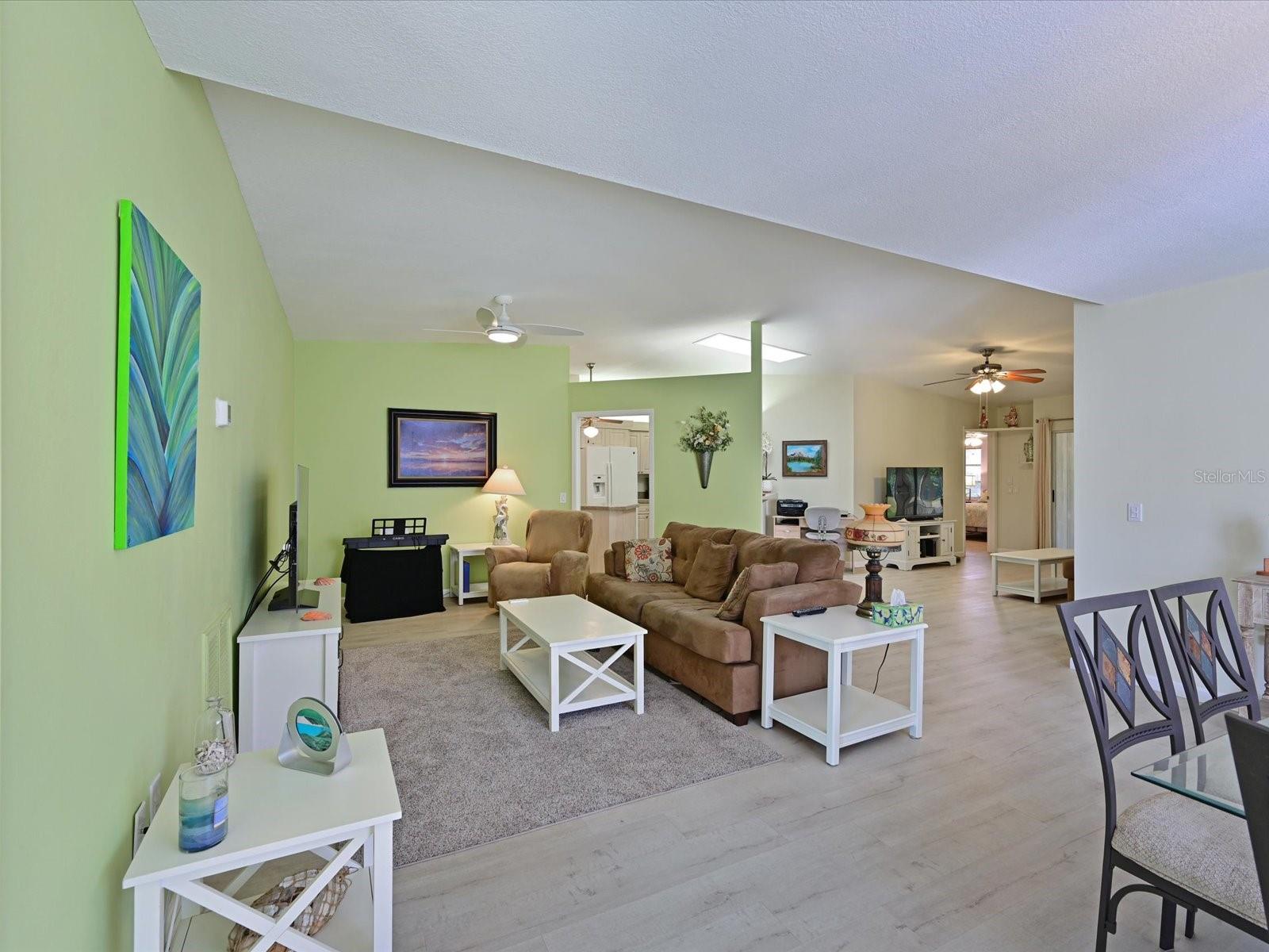 GARDEN LAKES VILLAS SEC 1 - Residential