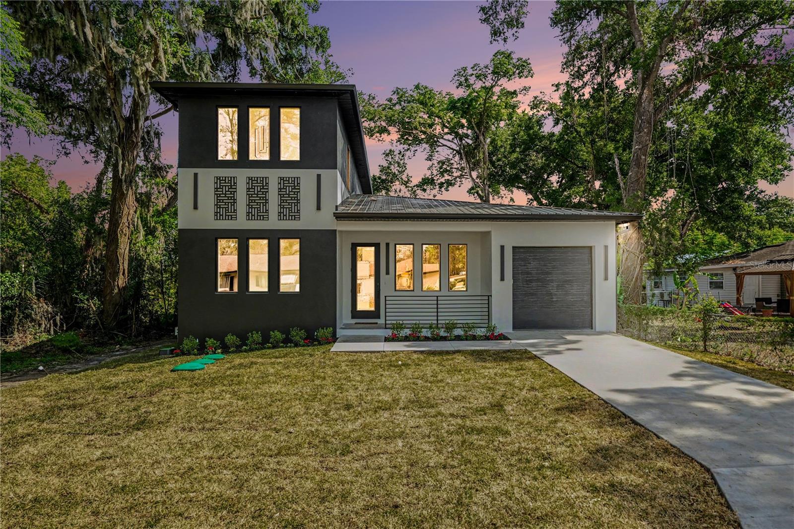 SEFFNER HEIGHTS - Residential