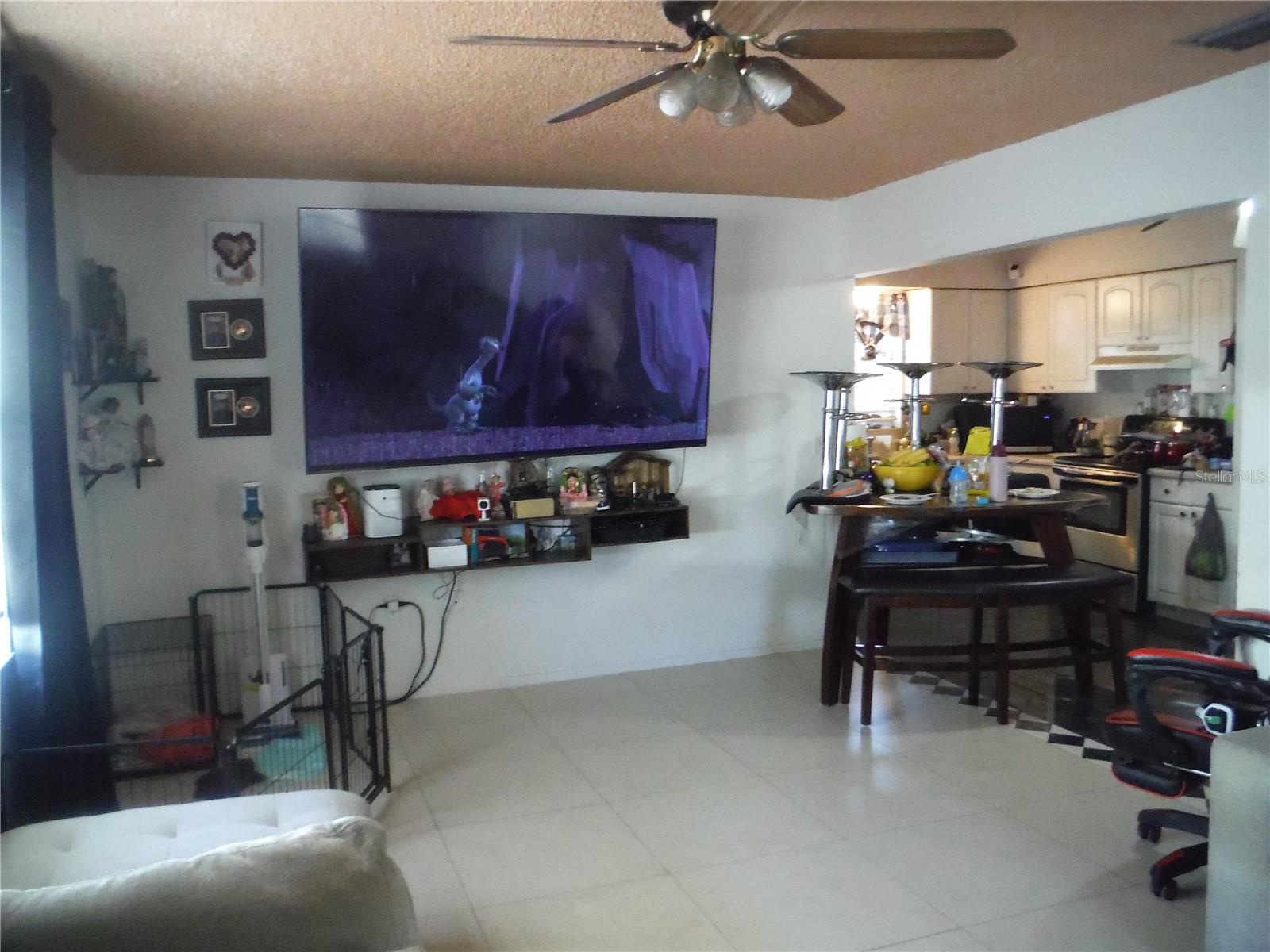 LAKE PALMS SEC 3 - Residential Income