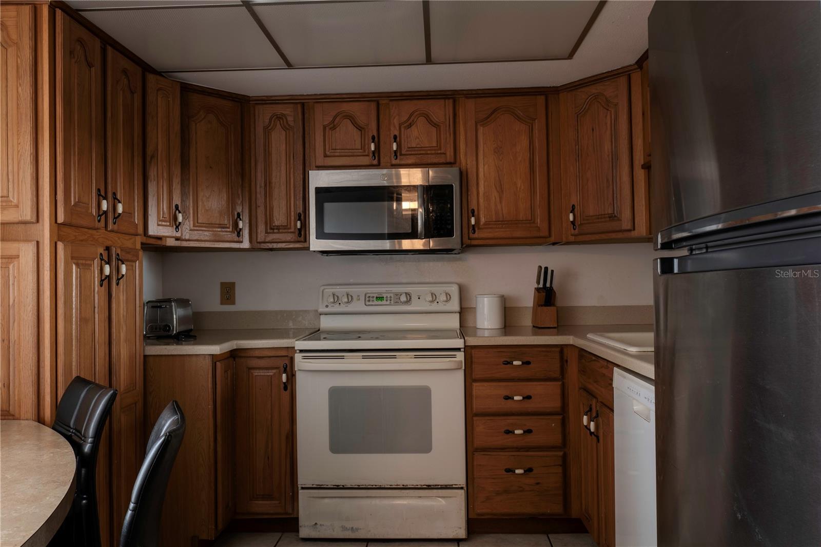 COVE CAY - Residential Lease