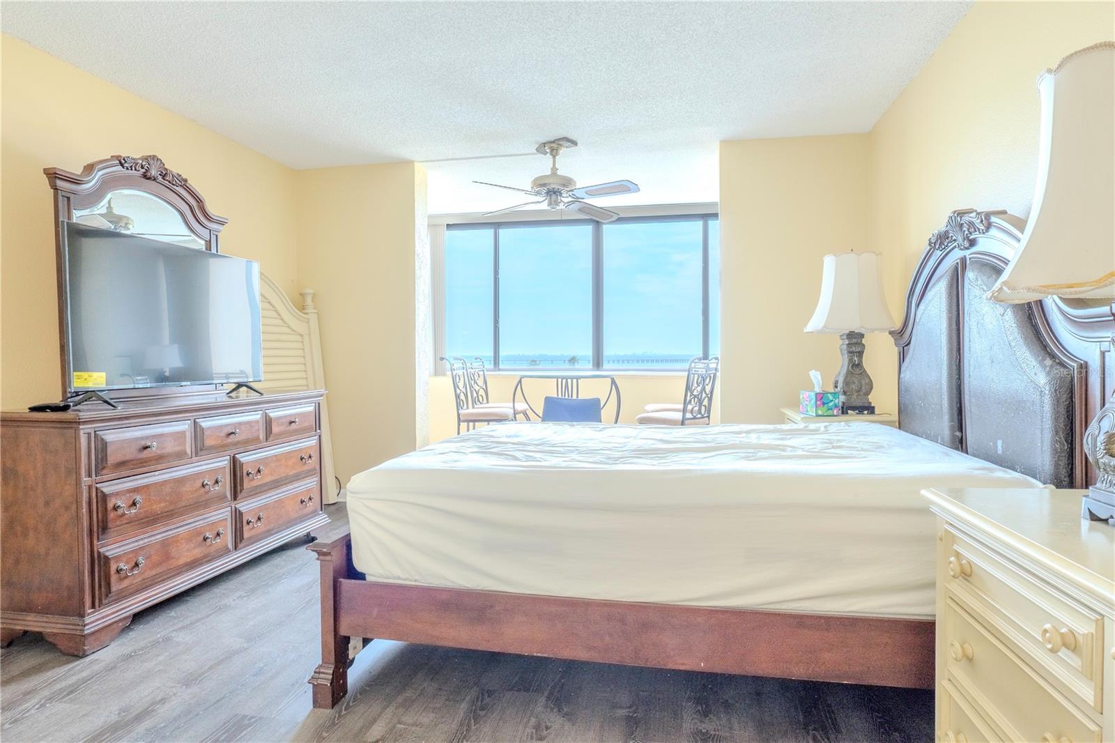 COVE CAY - Residential Lease