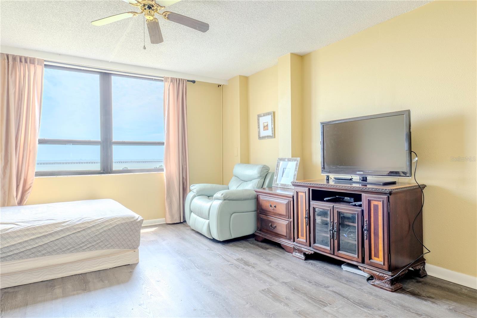 COVE CAY - Residential Lease