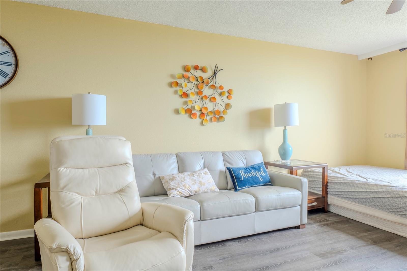 COVE CAY - Residential Lease