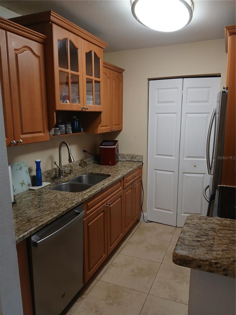 HARBOR CLUB CONDO - Residential