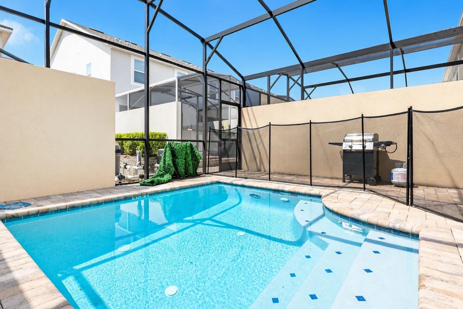 1562 CAREY PALM CIRCLE
