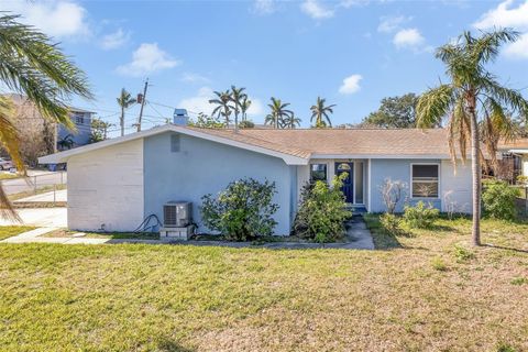 A home in SEMINOLE