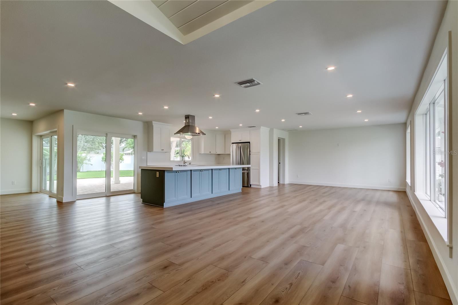 HARBOR BLUFFS SEC 3 - Residential